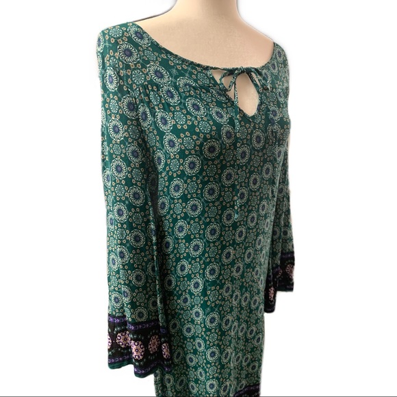 Alya Dress, Size Medium - Picture 2 of 5